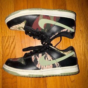 Camouflage and Black Sneakers size 6Y
